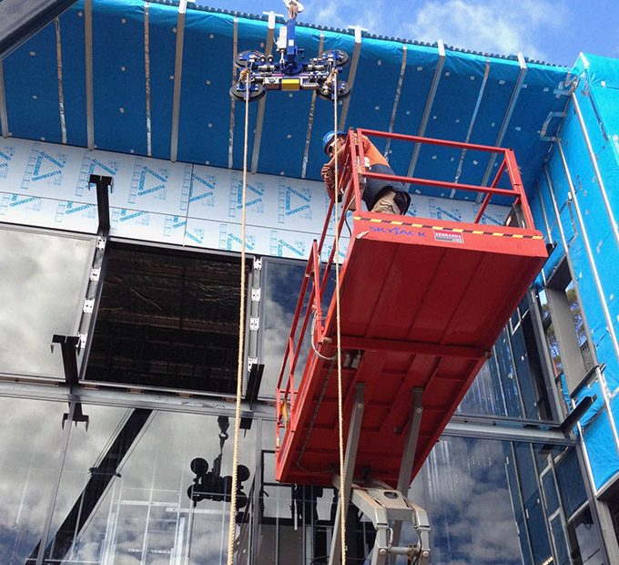 Glazier-in-Port-Macquarie.-Cozens-Glass